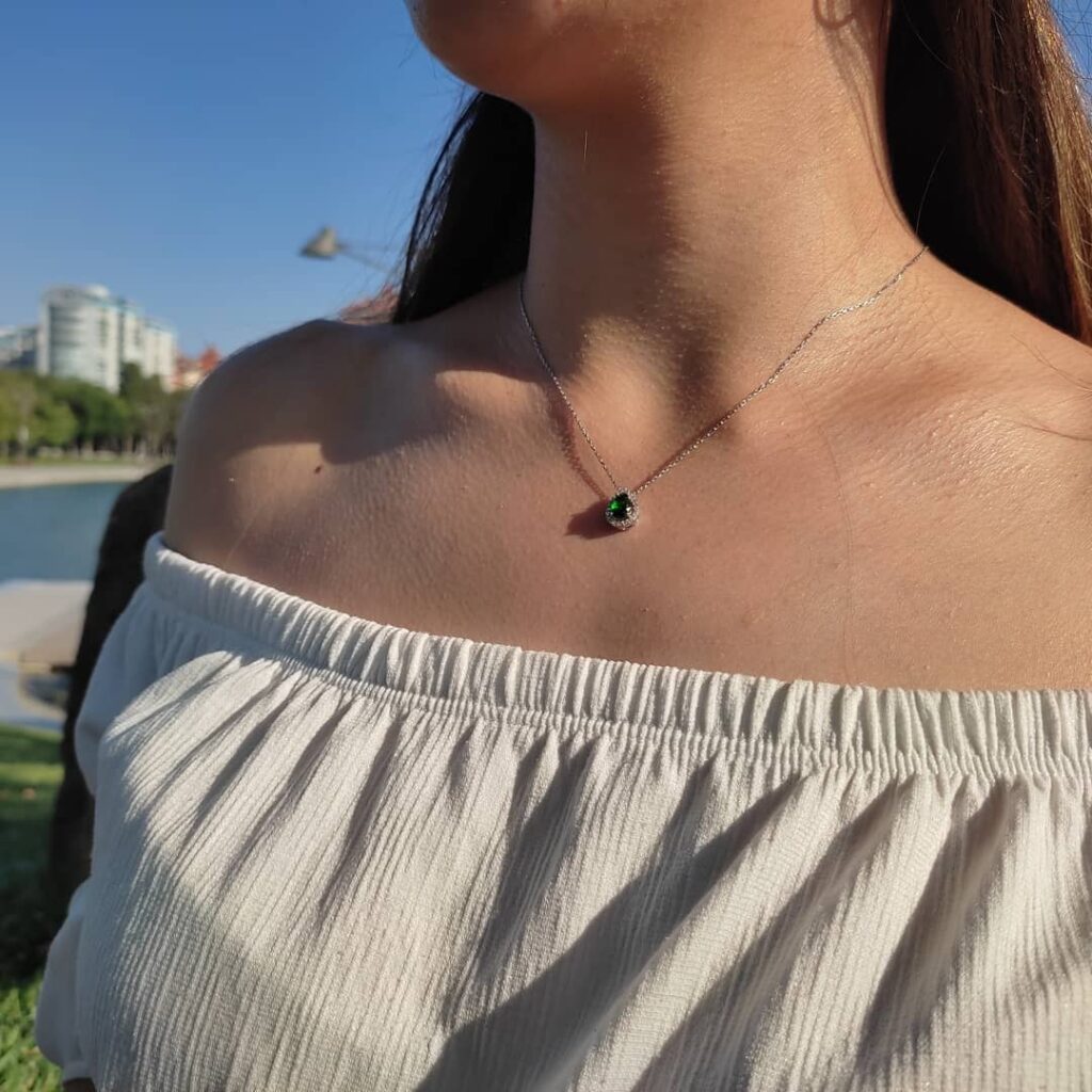 Yaşıl qaş 925 əyar gümüş boyunbağı – 601