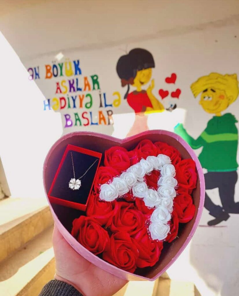GiftBox Hediyye Qutusu №4