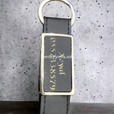 Brelok ad nomre yazili №816