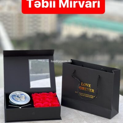 Mirvari Boyunbagili Qoxulu Qırmızı Gül Qutusu №j01