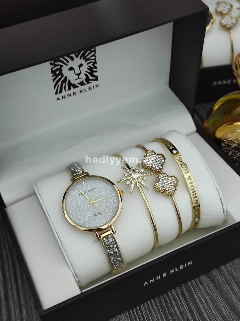Anne Klein Saat Dest №c024