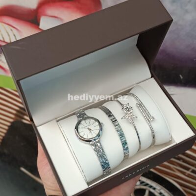 Anne Klein Saat №c015