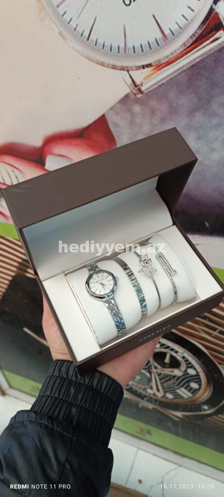 Anne Klein Saat №c015