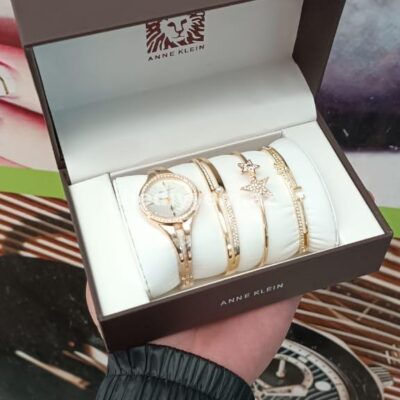 Anne Klein Saat №c018