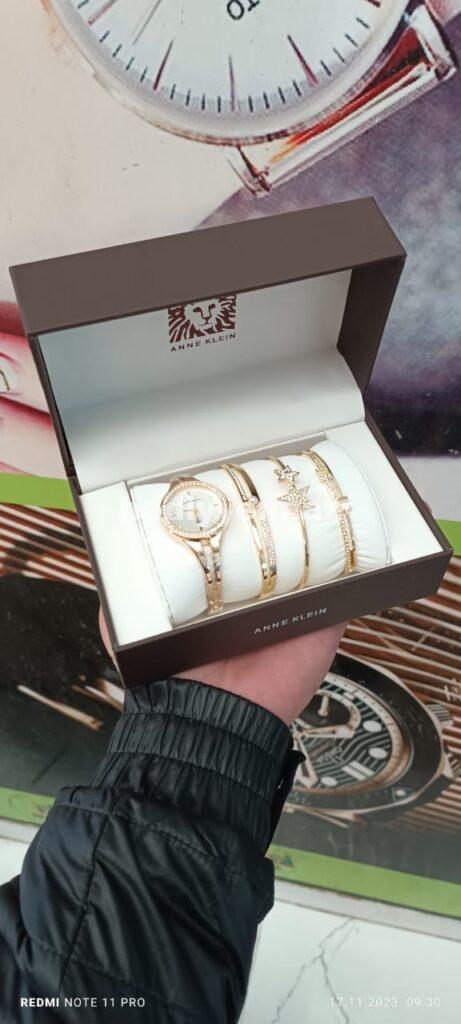 Anne Klein Saat №c018
