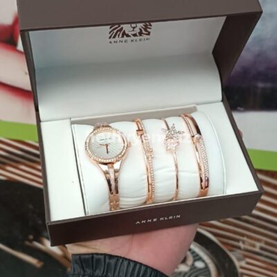Anne Klein Saat №c018