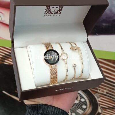 Anne Klein Saat №c019