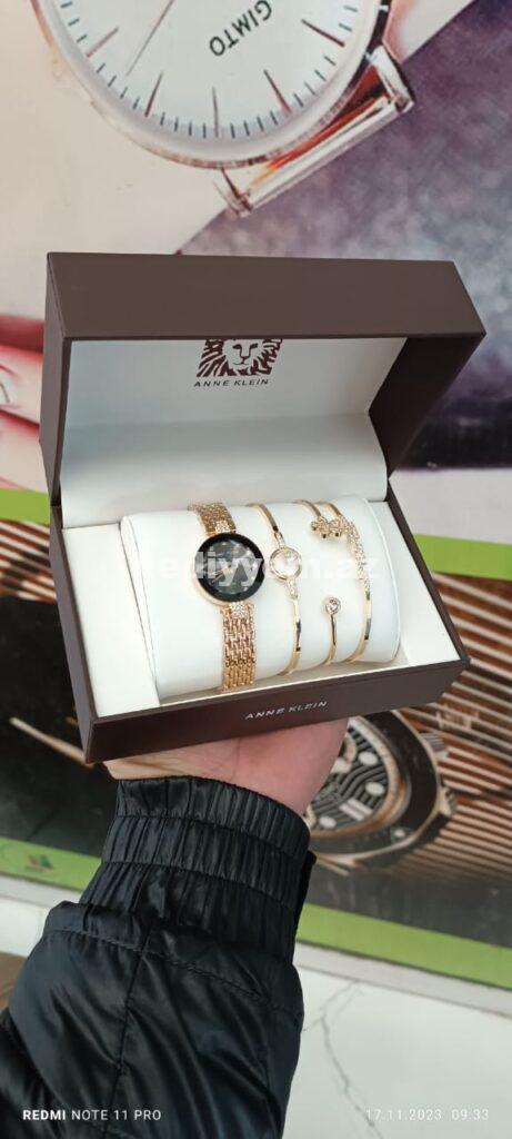 Anne Klein Saat №c019