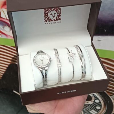 Anne Klein Saat №c019