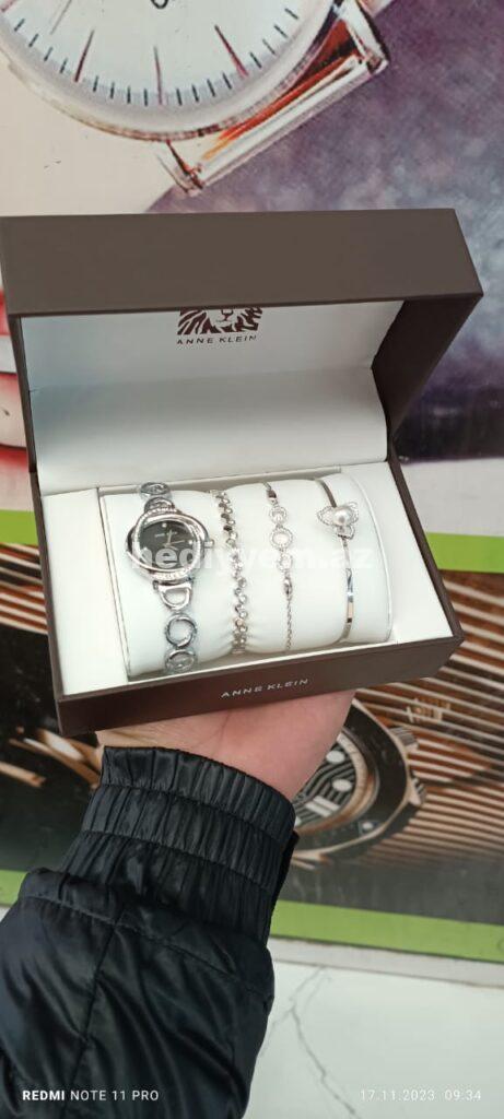 Anne Klein Saat №c020
