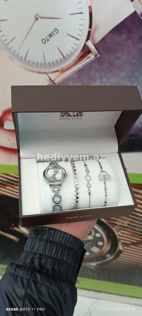 Anne Klein Saat №c020