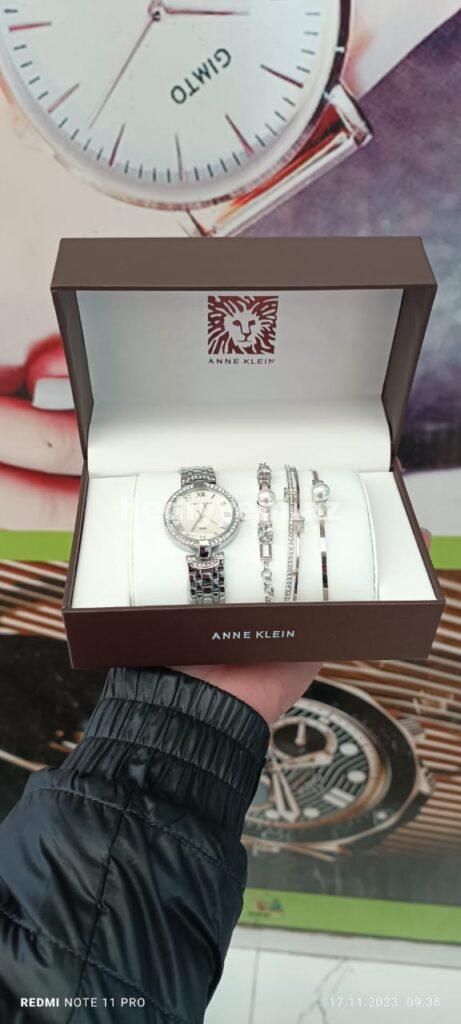 Anne Klein Saat №c020