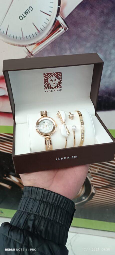 Anne Klein Saat №c023