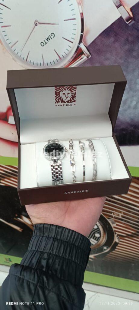 Anne Klein Saat №c021