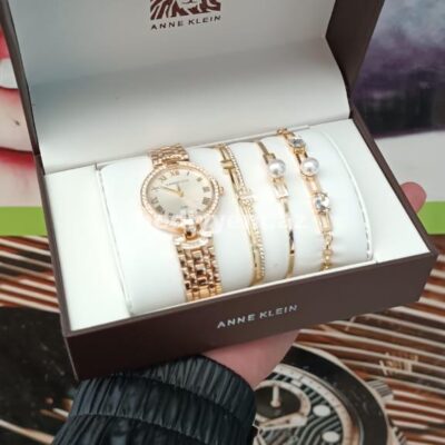 Anne Klein Saat №c021