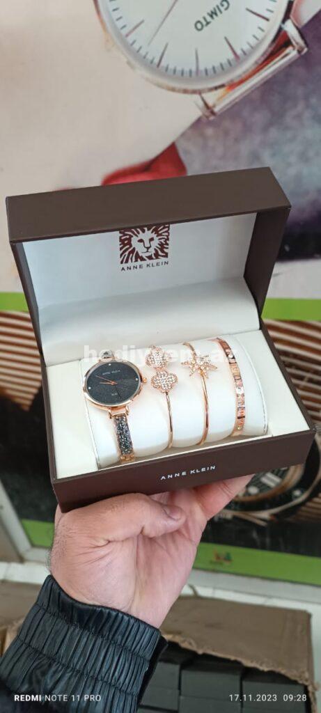Anne Klein Saat №c016