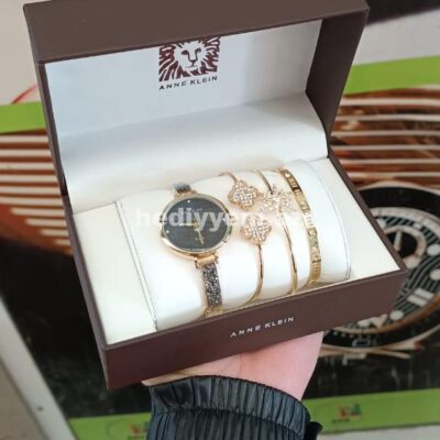 Anne Klein Saat №c017