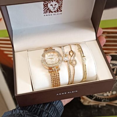 Anne Klein Saat №c014