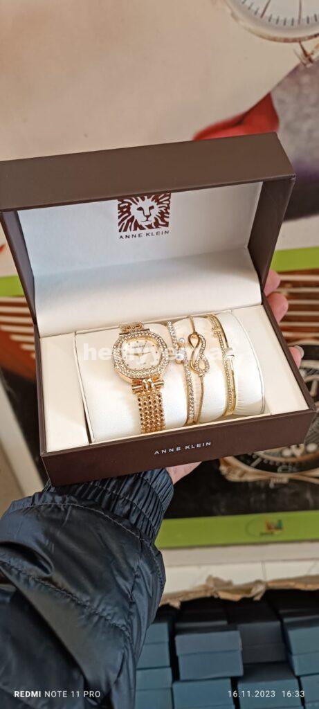 Anne Klein Saat №c014