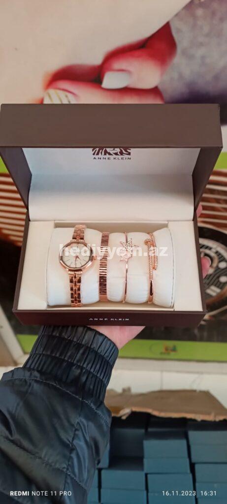 Anne Klein Saat №c015