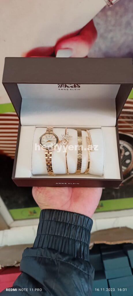 Anne Klein Saat №c015