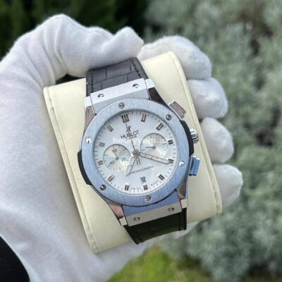 Saat Hublot — 30493