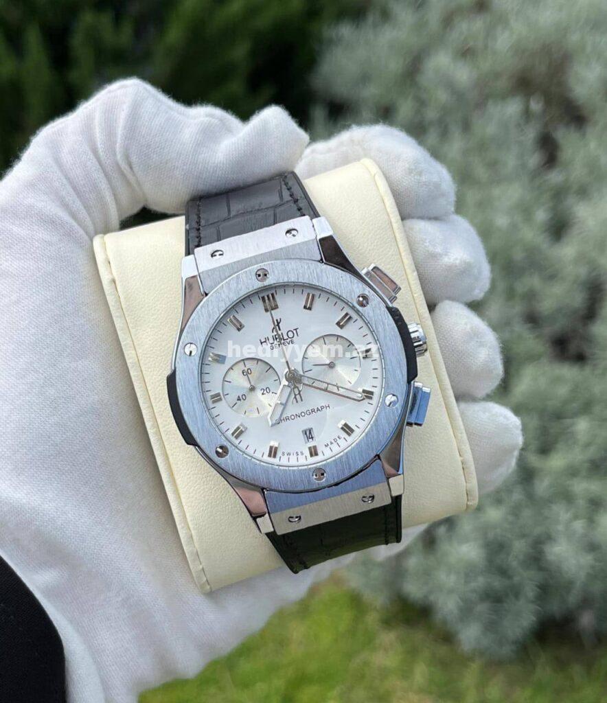 Saat Hublot — 30493