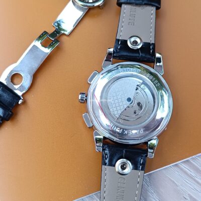 ”Patek Philippe” Saat (303114)