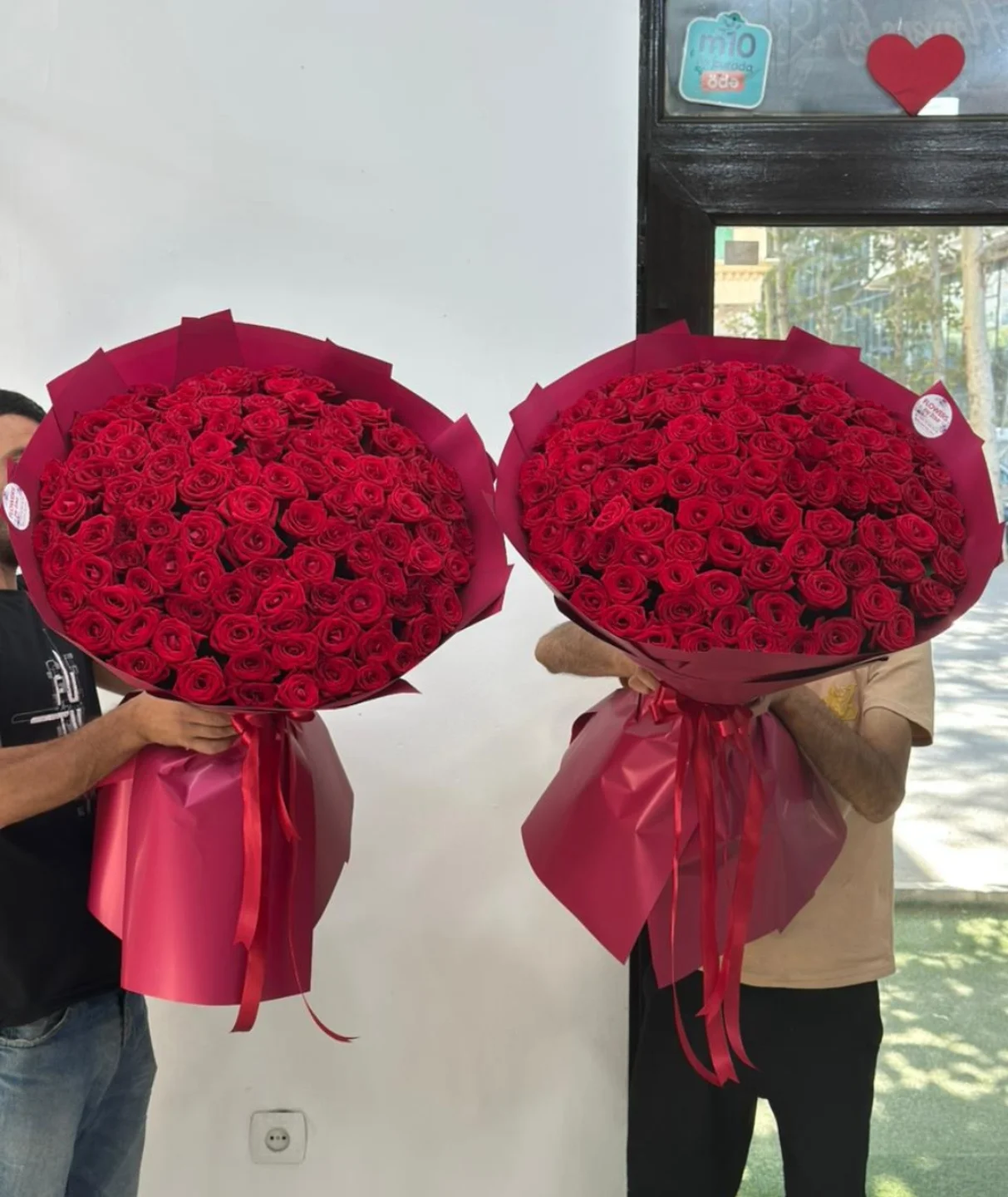 Qırmızı Qızılgül Gül Buketi – (3120)
