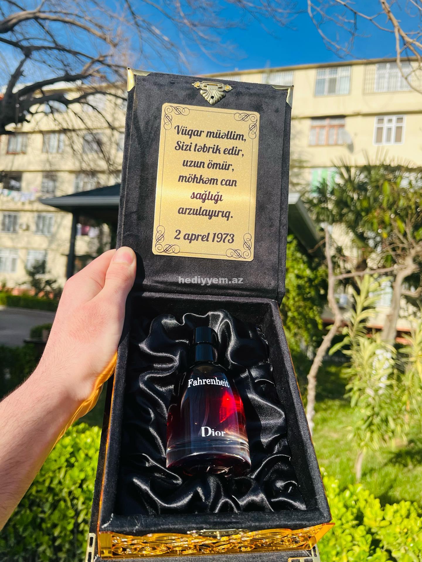 İstəyə uyğun yazılı Qablaşmalı Ətir (deluxe) – No.3433